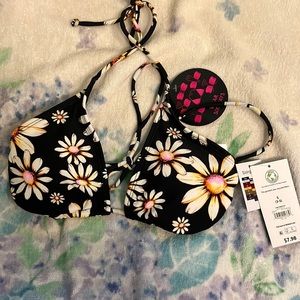 Bikini top , new with tags, size small
